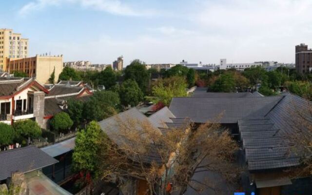 Tiandi Renhe Luochenghui Hotel