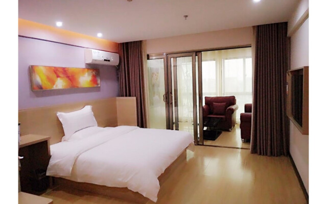 Pin Hotel (Yongzhou Lengshuitan Lingling Middle Road Jinshuiwan Square)