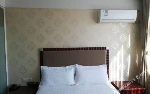 Tongnan Tianbao Hotel