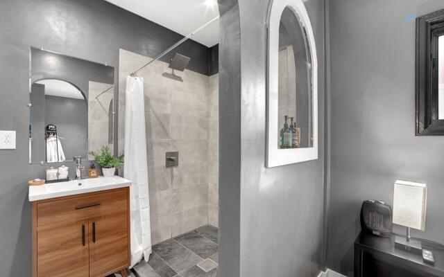 Elegant En Suite Studio
