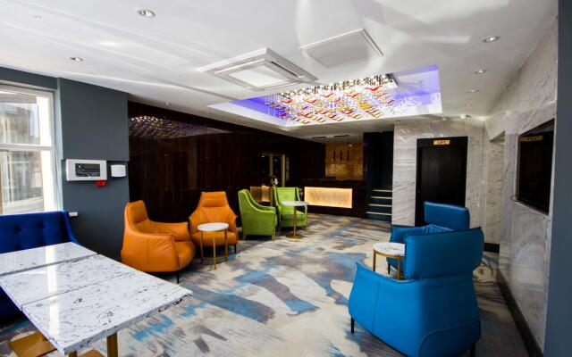 DJ Suites Blackpool