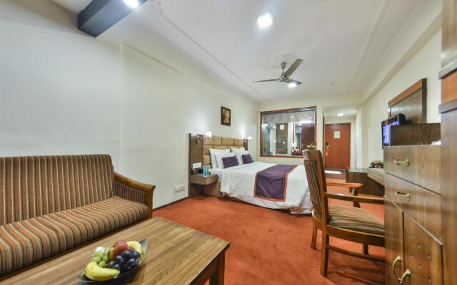 Batra Hotel and Residences