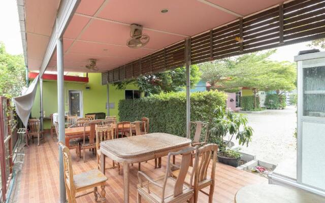 OYO 644 Pong Pai House