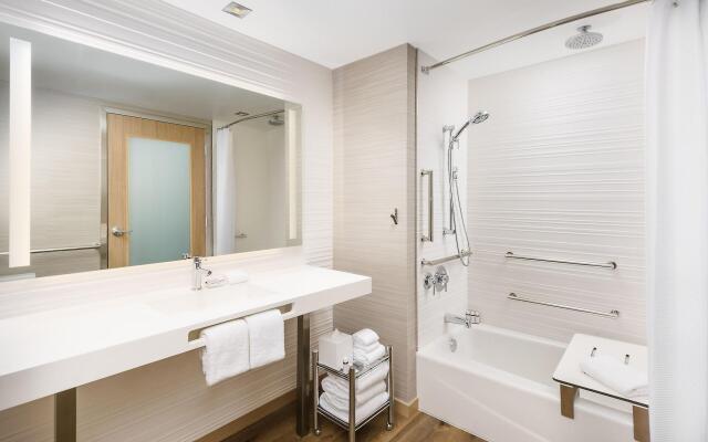 AC Hotel by Marriott Washington DC Downtown