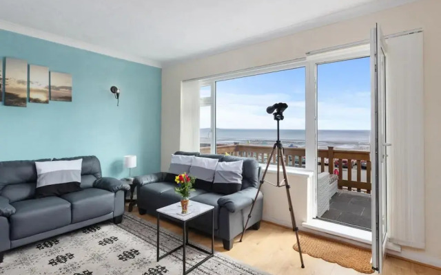 Temple Bar Apartment - Sea Front Views