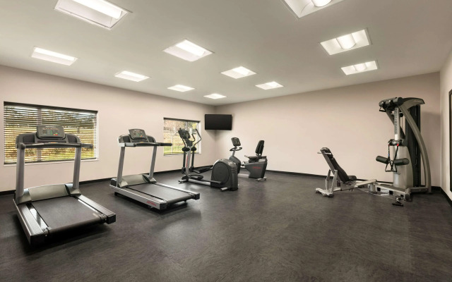 Country Inn & Suites by Radisson, Charlottesville-UVA, VA