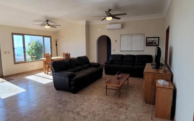 Casa Evita 4 Bedroom Beachfront Home