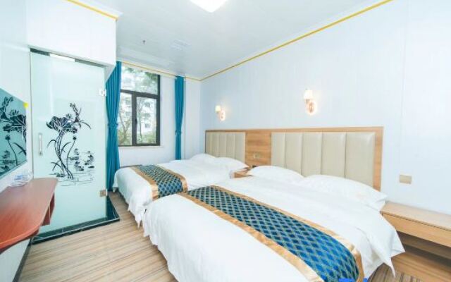 Meicheng Business Hotel (Huanghua International Airport Branch)