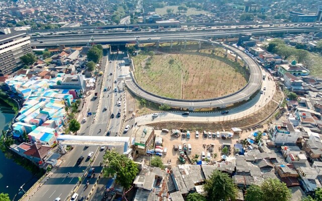 Good Deal And Comfort 2Br At Bassura City Apartment