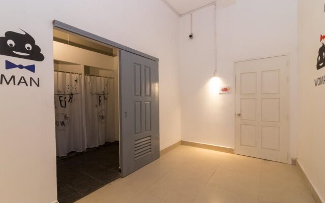 Oops Hostel