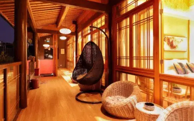Floral Hotel·Shanju Qiuyi Hotel（heshunguzhen）