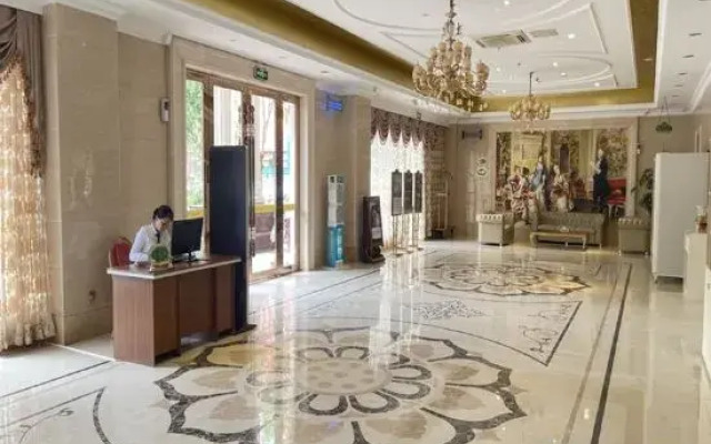 Vienna Hotel (Luoding Luocheng Branch)