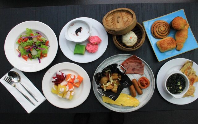 Novotel Jakarta Mangga Dua Square Hotel