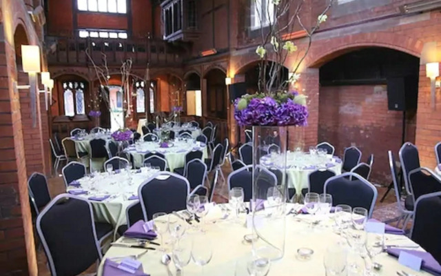 The Pillar Hotel