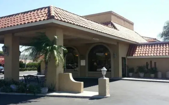 Anaheim Hills Inn & Suites