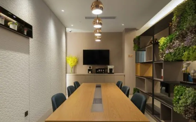 Home Inn Business Hotel (Dalian Zhongshan Square Qingniwabiao Branch)