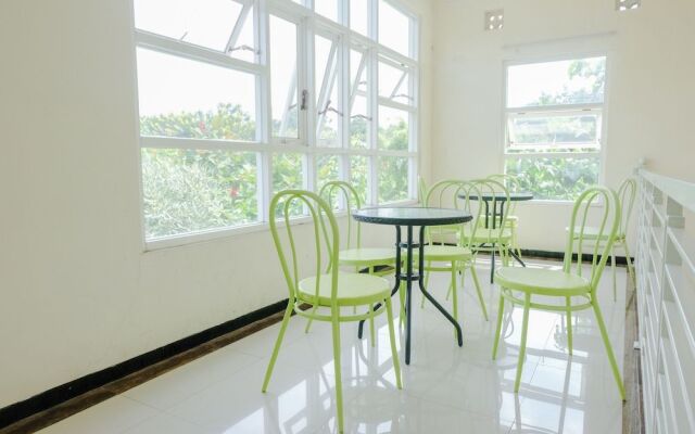 OYO 365 Tya Family Guest House Syariah