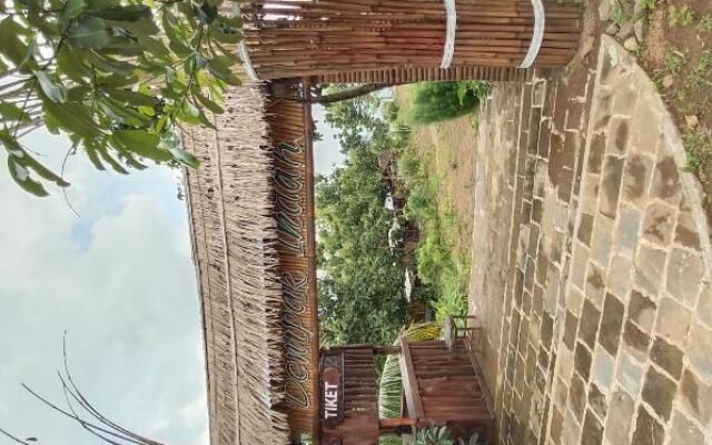 Dempak Indah Camp and Resort by ZUZU