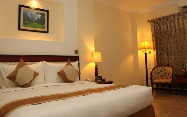 Victoria Palace Hotel