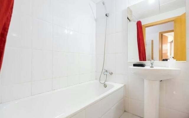 6 Pax Las Ramblas Santa Mónica (Barcelona)