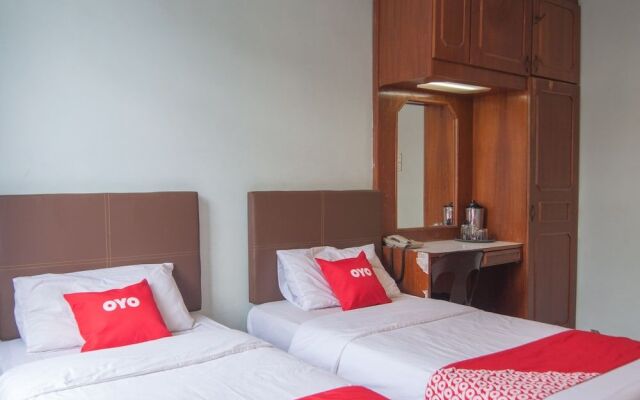 OYO 89577 Kristal Hotel