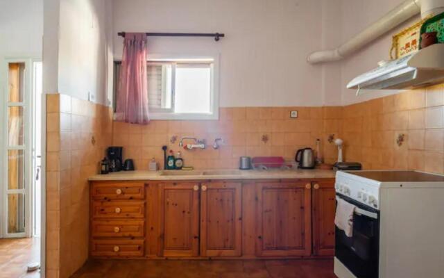 Rena's Hospitality walk to the beach,10min to Chania!