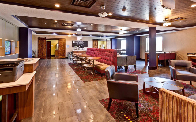 Holiday Inn Express Hutchinson by IHG