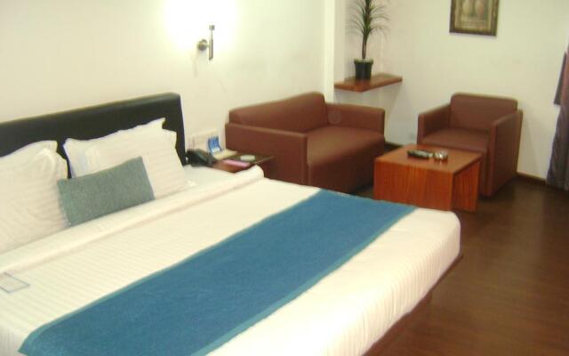 Hotel Marina Residency