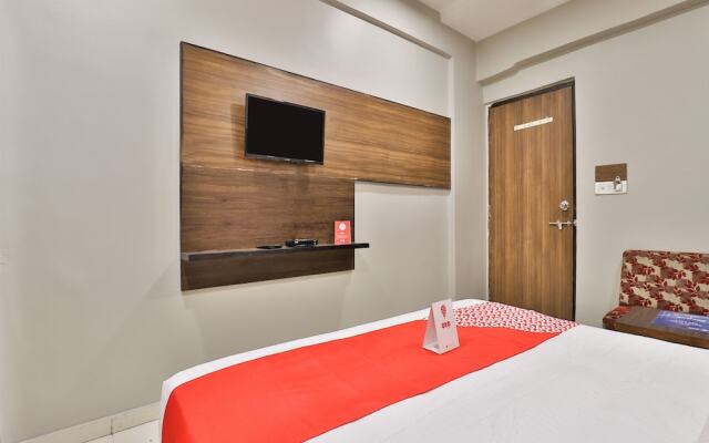 OYO 10501 Hotel Amber