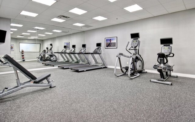 Holiday Inn & Suites Windsor Ambassador Bridge by IHG