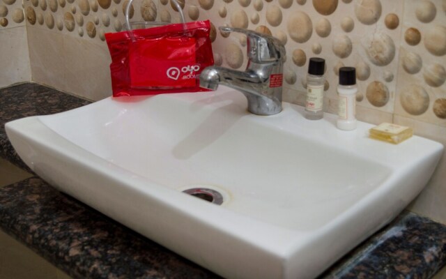 OYO Rooms Sargam Cinemas