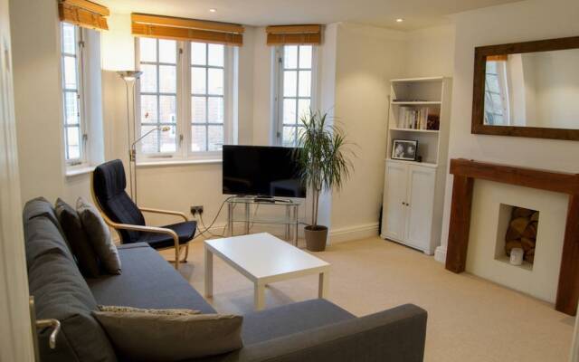 Charming 2 Bedroom Apartment In Fabulous Wandsworth