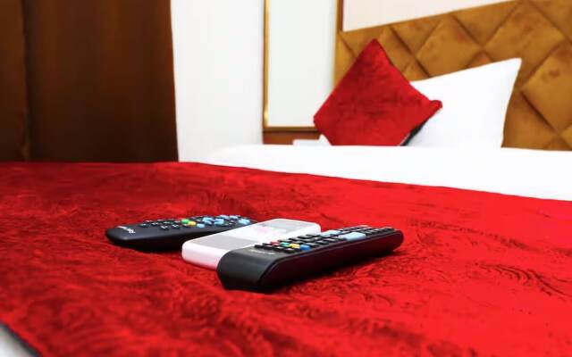 Hotel Silver Saffron Peeragarhi