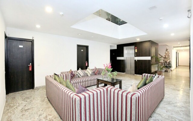 OYO 3712 Chandigarh Grand