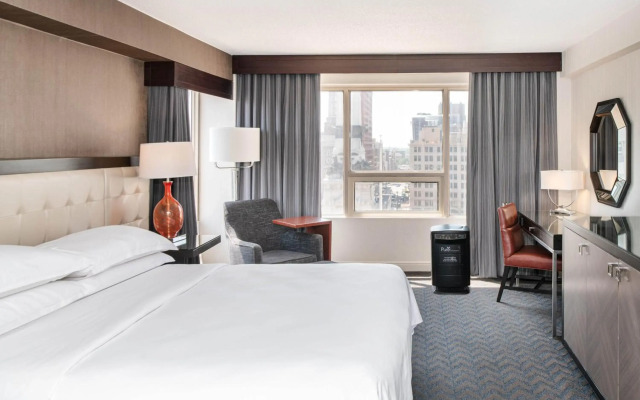 Sheraton Indianapolis City Centre Hotel