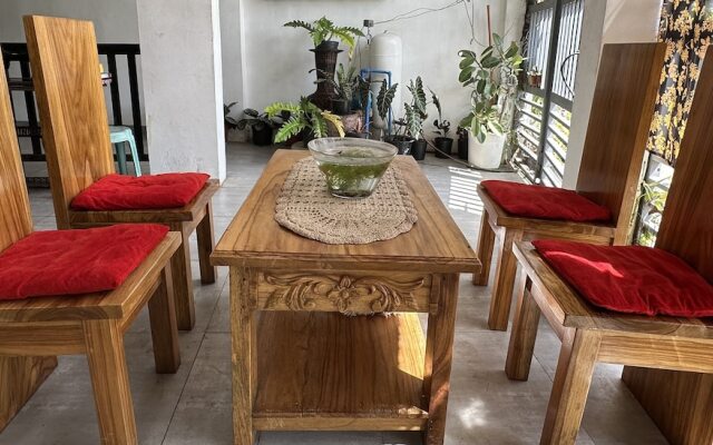 Rozay Travellers Inn