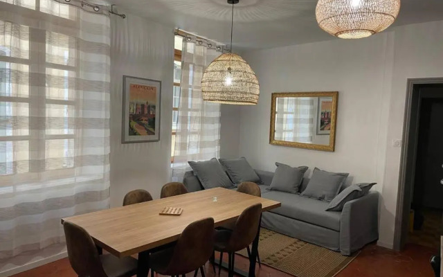 République :Appartement T3 Centre historique