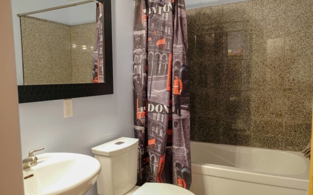 Beautiful Log Chalet Near Fernie, BC