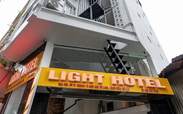 Light Hotel