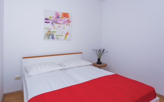 Stunning Home in Vodice With Wifi and 2 Bedrooms
