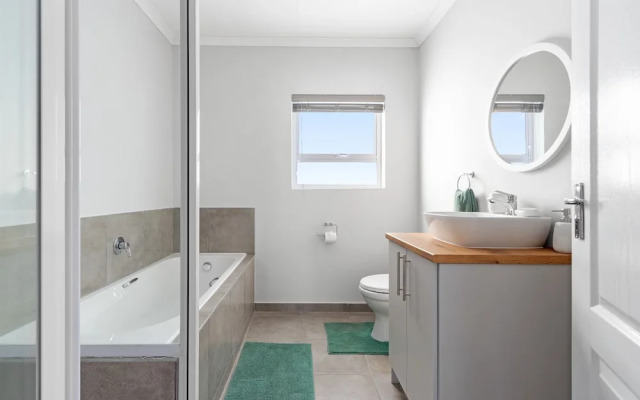 Lampiesbaai Beach House