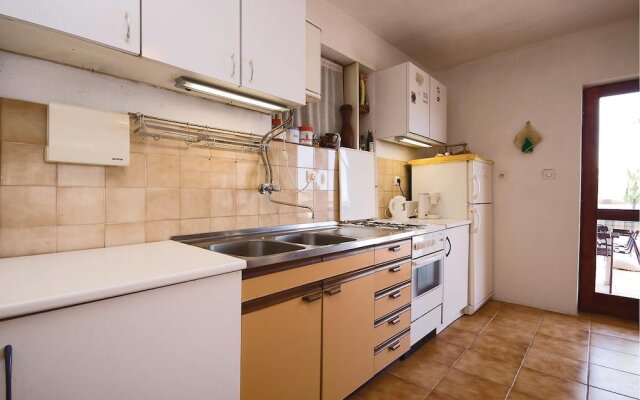 Beautiful Apartment in Kanica With 2 Bedrooms and Wifi