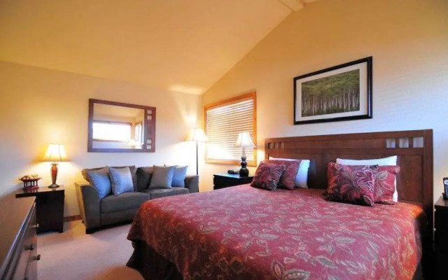 Warm Springs Collection by Alpine Lodging