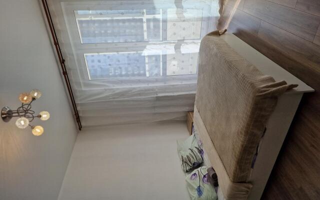 As a house for Contemporaries 17k1
