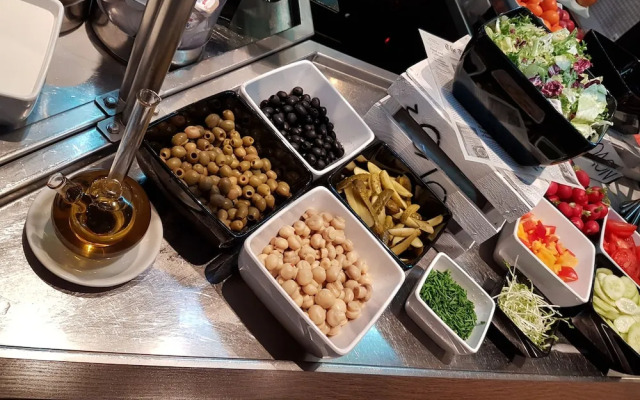 Apartments with Event Space & Hot Tub