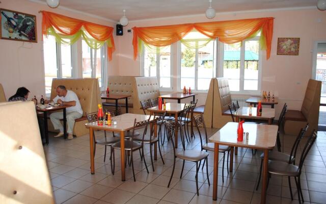 Отель Наран