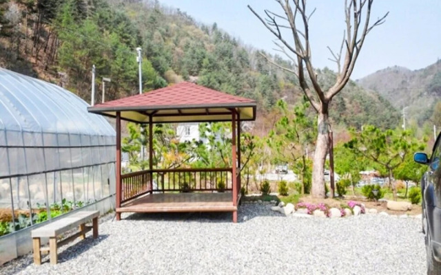 Wonju Gamaksan Hwangtobang Pension