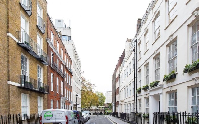 Exclusive 2BR Apartment In Covent Garden With Patio