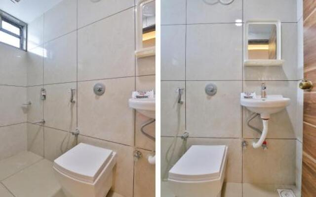 OYO 19649 Hotel Vishvam