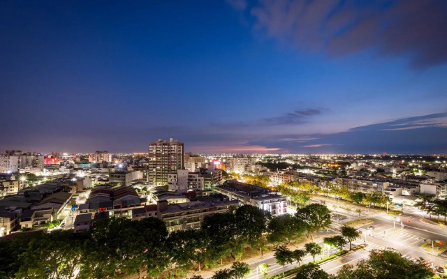 Royal Chiayi Hotel